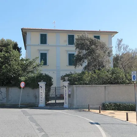 La Marinella Hotel 2*